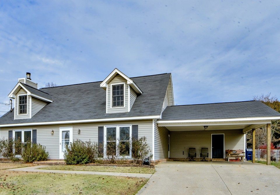 1st image of 3966 Brentwood St