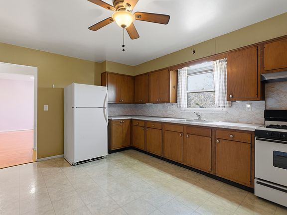 Alternate view of kitchen