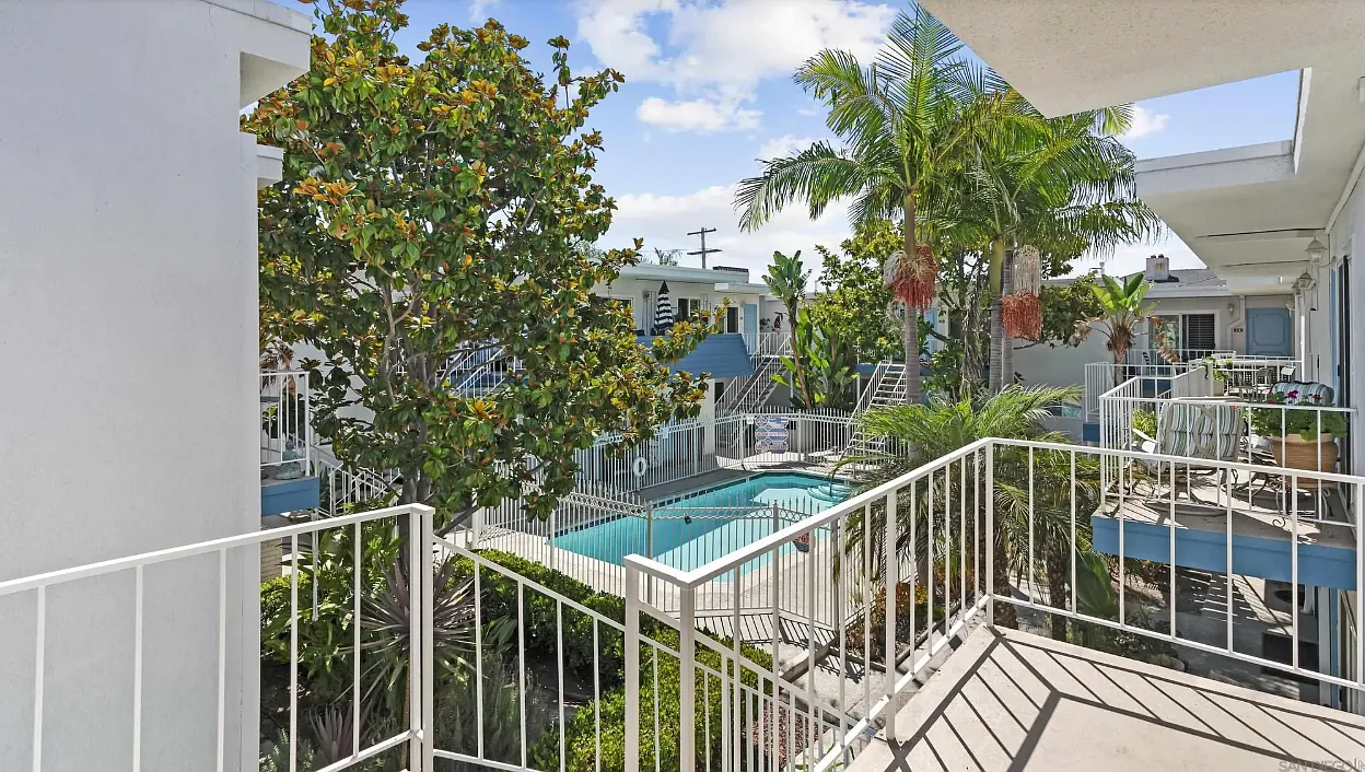 1 bed, 548 sqft, $2,450 — Photo 2