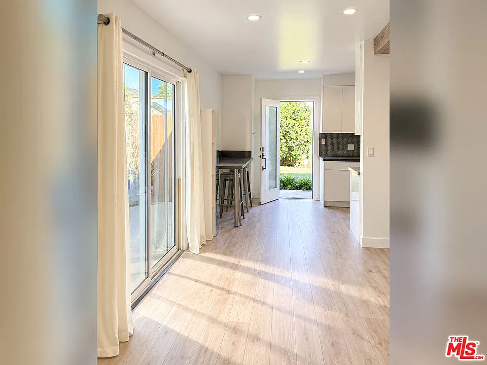 Studio, 1.0 bath, 500 sqft, $2,400 — Photo 4