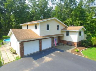 12 Laurel Ln, Marlborough, CT 06447