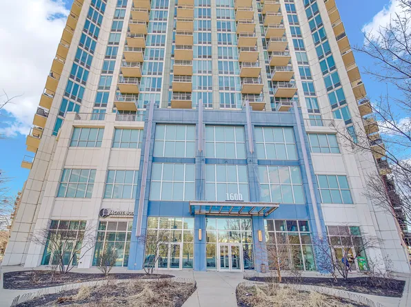 1600 S Indiana Ave, Chicago, IL