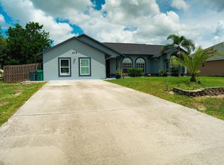 515 SW Jeanne Ave, Port Saint Lucie, FL 34953