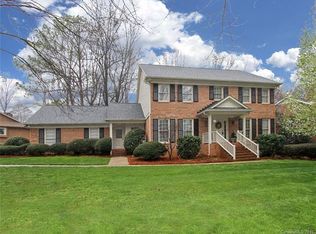 7122 Burlwood Rd, Charlotte, NC 28211