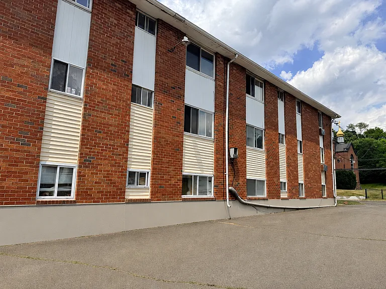 290 Washington St — Photo 14