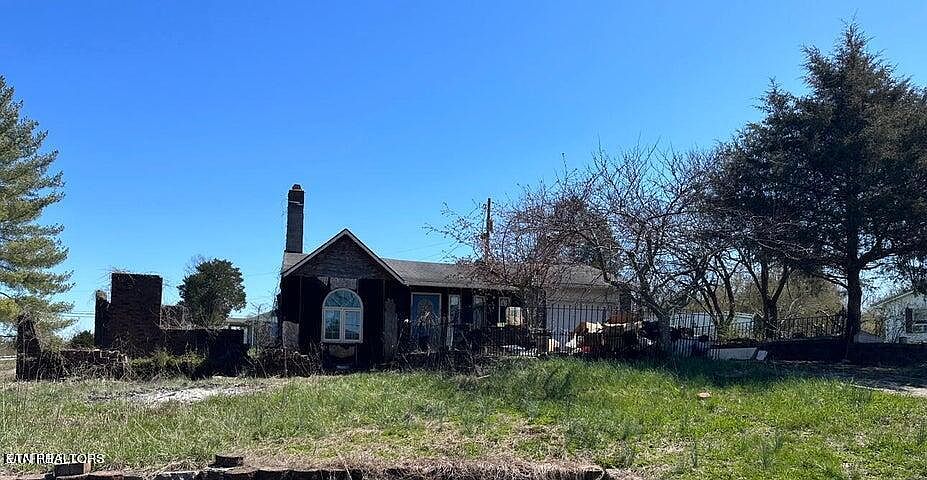 1st image of 137 Sadie Ln