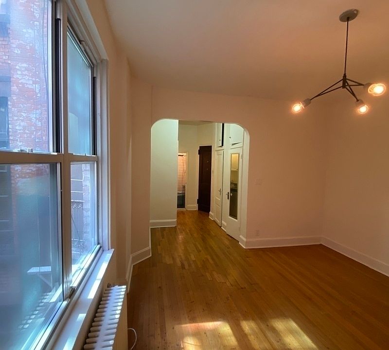 1st image of 5 E 67th St #2CA