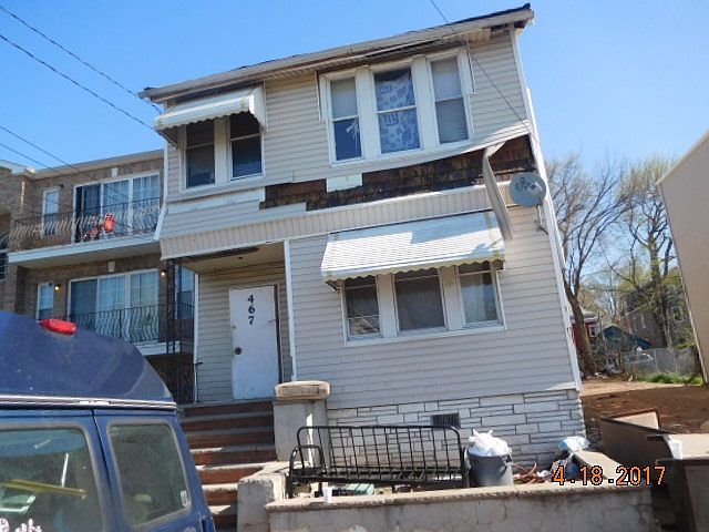 1st image of 467 Hawthorne Ave