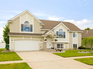 1802 N Arc St, Greenacres, WA 99016