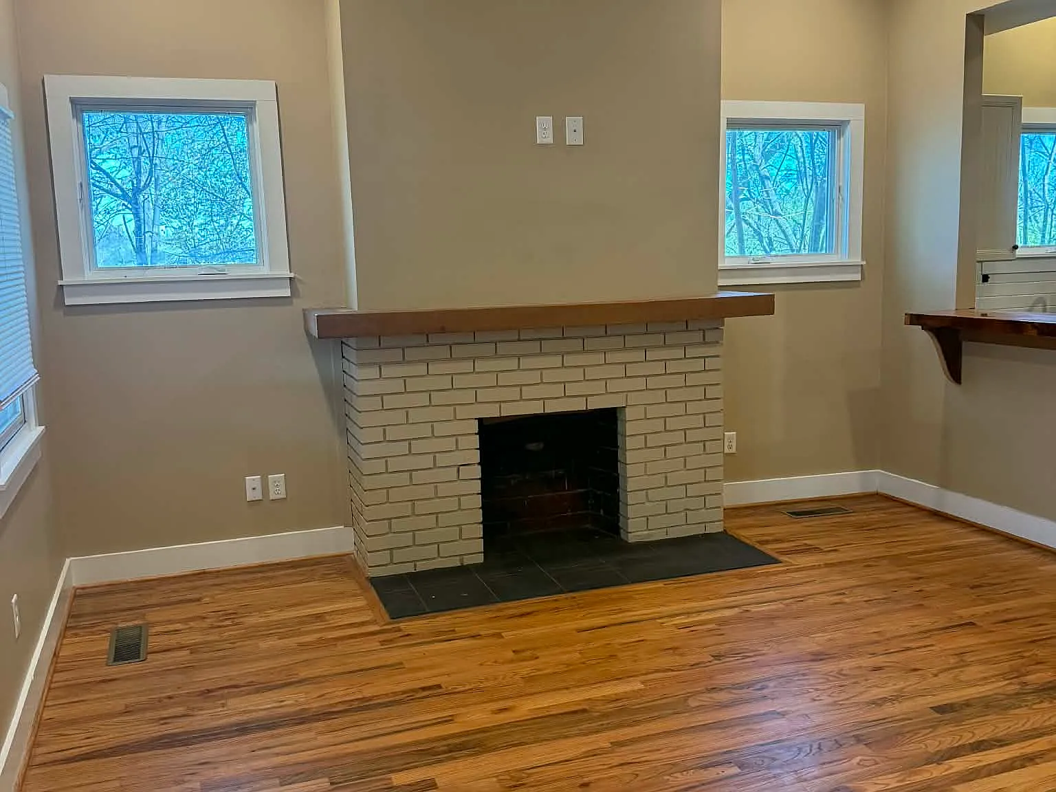 2 bed, 1056 sqft, $1,450 — Photo 3