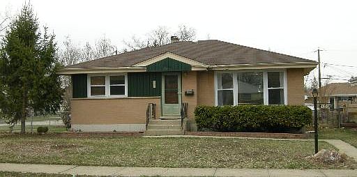 1st image of 150 W Rosemont Ave