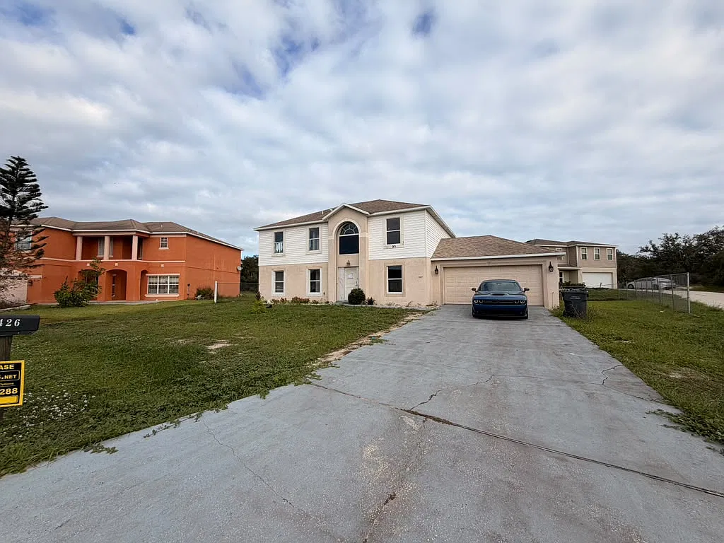 4 bed, 2.5 bath, 2230 sqft, $1,750 — Photo 3