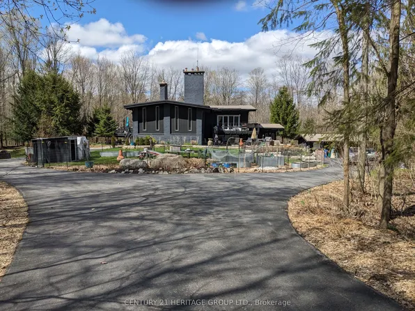4074 Saint Johns Side Rd, Whitchurch Stouffville, ON L4A 2T7