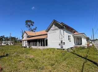 602 S College St, Pembroke, GA 31321