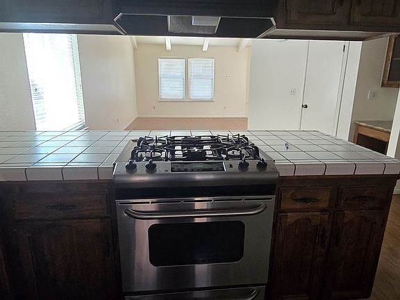 4th image of 2018 E Woodsville Ct
