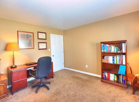 3rd image of 4822 Daltrey Ct