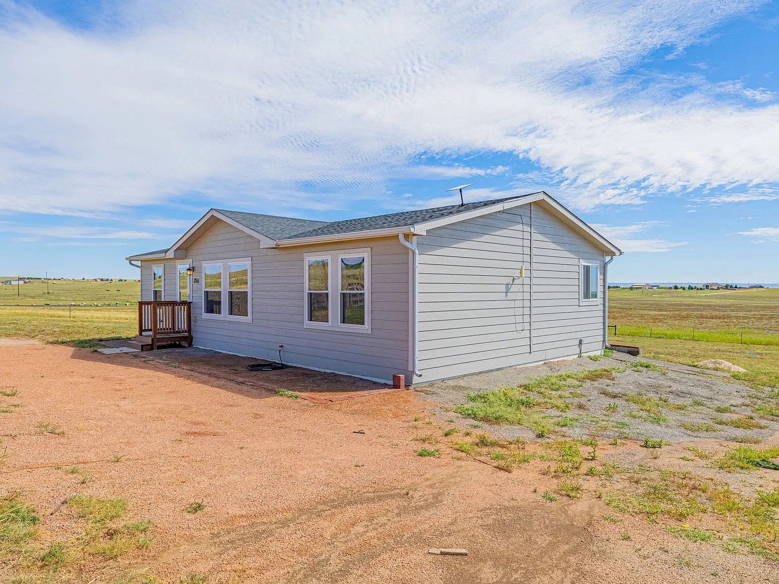 3 bed, 1055 sqft, $2,800 — Photo 3