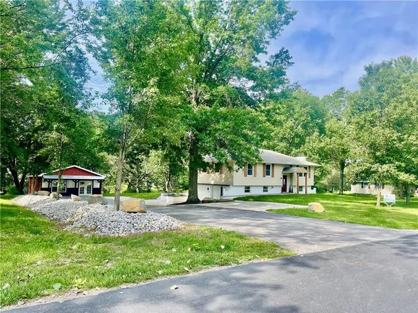 13708 E Nighthawk Rd, Nevada, MO 64772