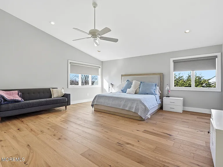 8 Jackson Ct — Photo 39