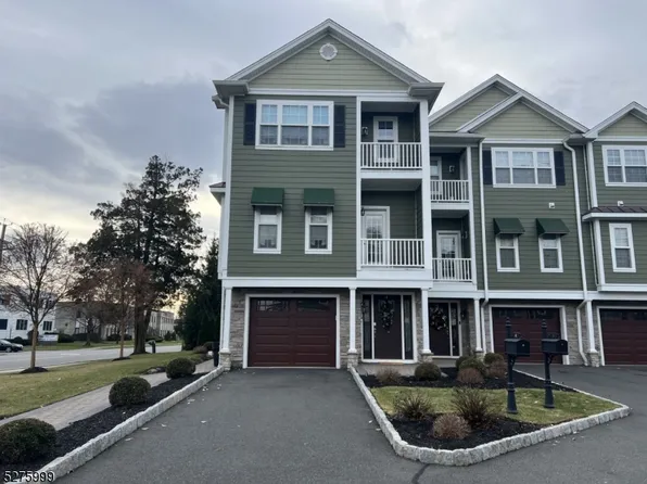 4 Chaz Way #4, Fairfield Twp., NJ 07004