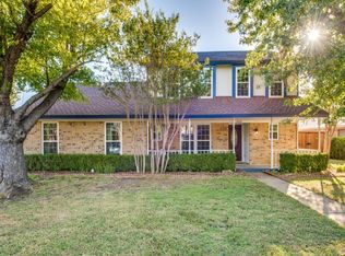 1939 Vista Oaks Dr, Carrollton, TX 75007