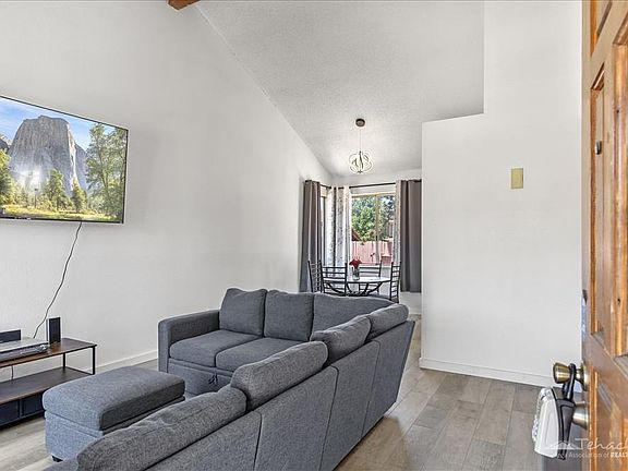 4th image of 1134 Elm St