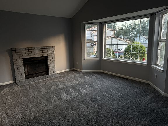 4th image of 12131 Wallingford Pl NW