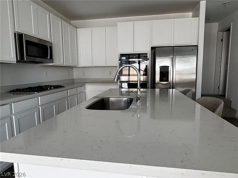 949 Ferodale Ave — Photo 10