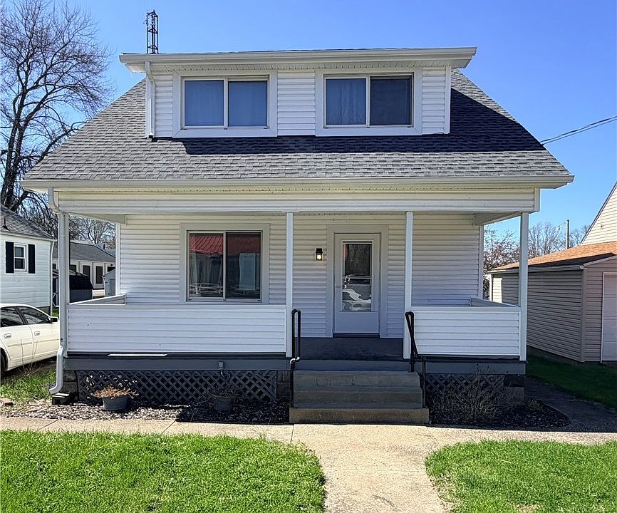 1st image of 817 Superior St