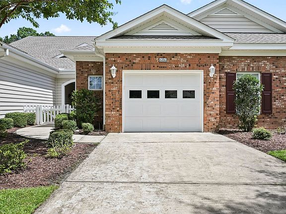 2nd image of 606 Botany Loop #121B