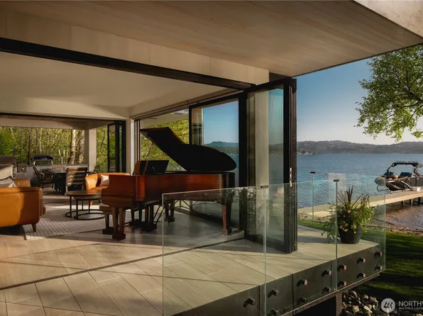 3101 E Lake Sammamish Parkway NE, Sammamish, WA 98074