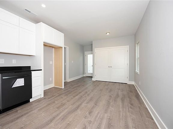 5th image of 1739 Old Salisbury Rd