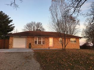 22090 S Westbrook Dr, Hartsburg, MO 65039