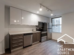 942 W Winona St #207, Chicago, IL 60640