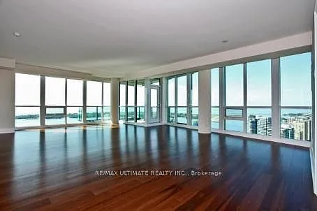33 Bay St #4807 — Photo 1