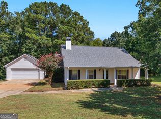 1293 Coan Dr, Locust Grove, GA 30248