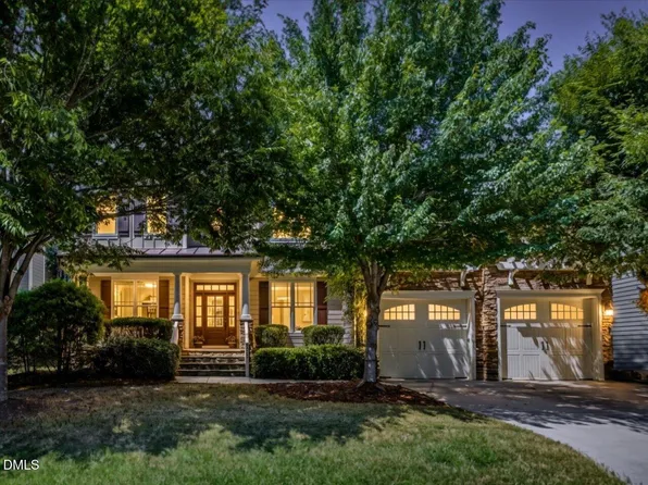 637 Peach Orchard Pl, Cary, NC 27519