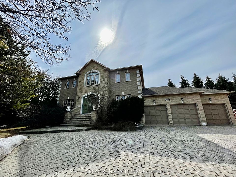 1st image of 385 Calvert Rd