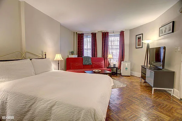 Rented by Citi Habitats | media 8