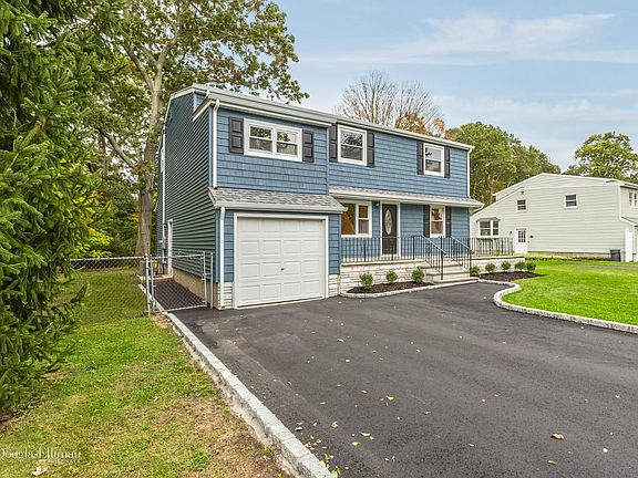 2nd image of 36 Quebec Dr