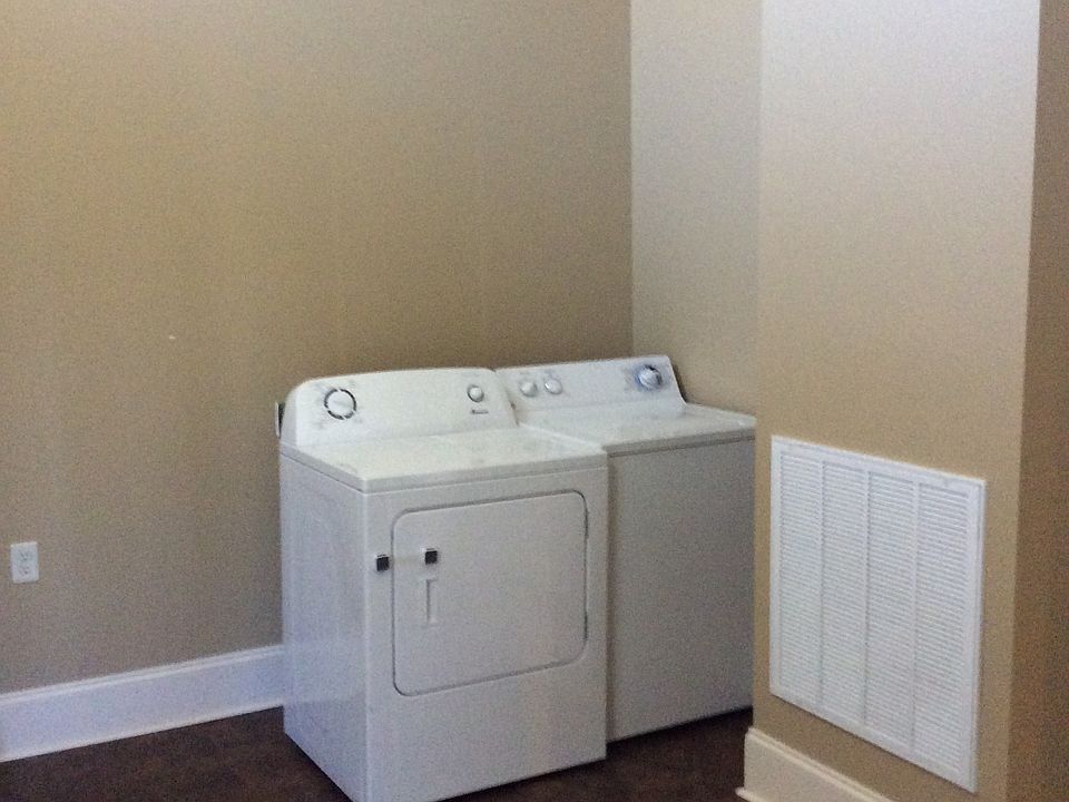 Laundry storage
