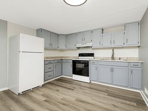 4th image of 5300 Gregory Ln