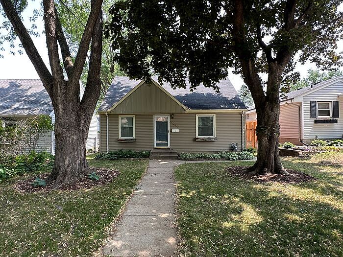 1st image of 5841 Vincent Ave S