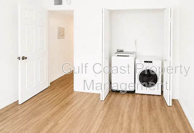 5310 26th St W #1406 — Photo 10