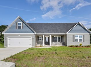 910 Wild Azalea Way, Hubert, NC 28539