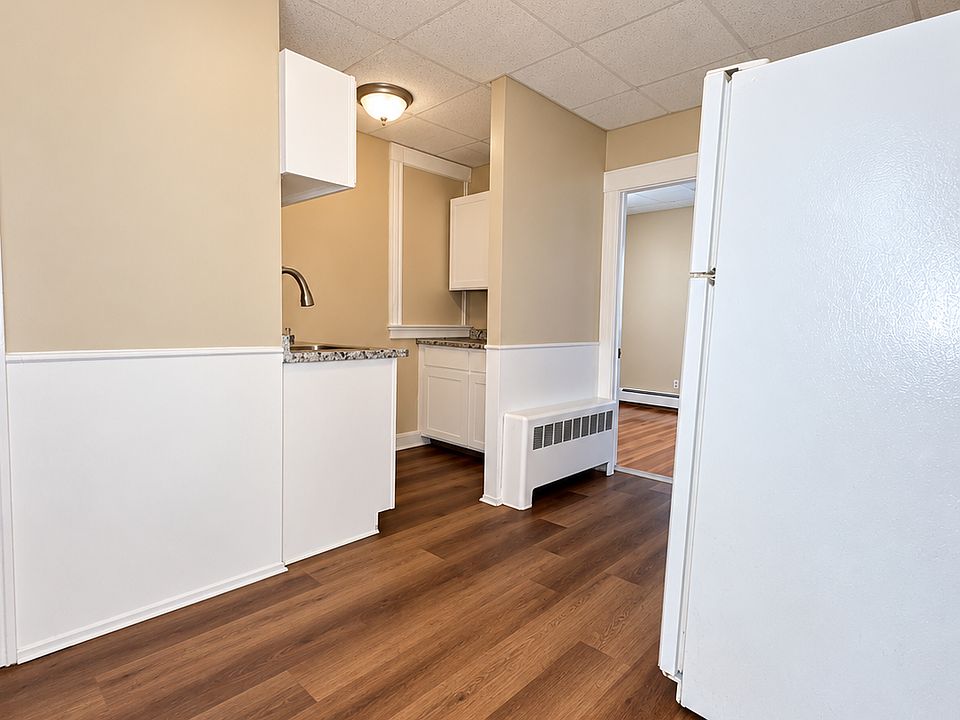 1st image of 98 Apsley St #4.4