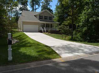 8752 Adams Dr E, Suffolk, VA 23433