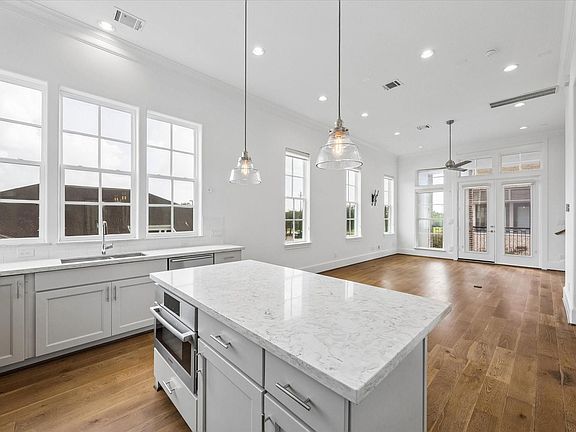 4th image of 2024 Waterloo Station Rd