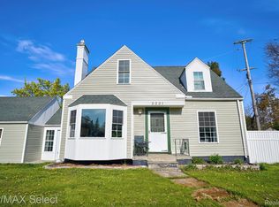 2001 N Ballenger Hwy, Flint, MI 48504