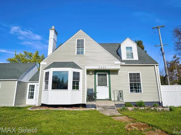 2001 N Ballenger Hwy, Flint, MI 48504